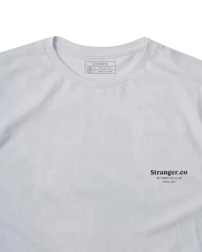 Camiseta Stranger Stay Alive (Branca)