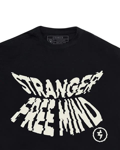 Camiseta Stranger Oversized Free Mind (Preta)