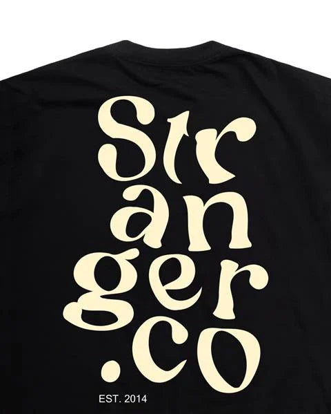 Camiseta Stranger Serif STR (Preta)