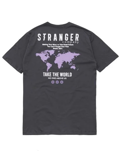 Camiseta Stranger Take The World (Cinza Chumbo)